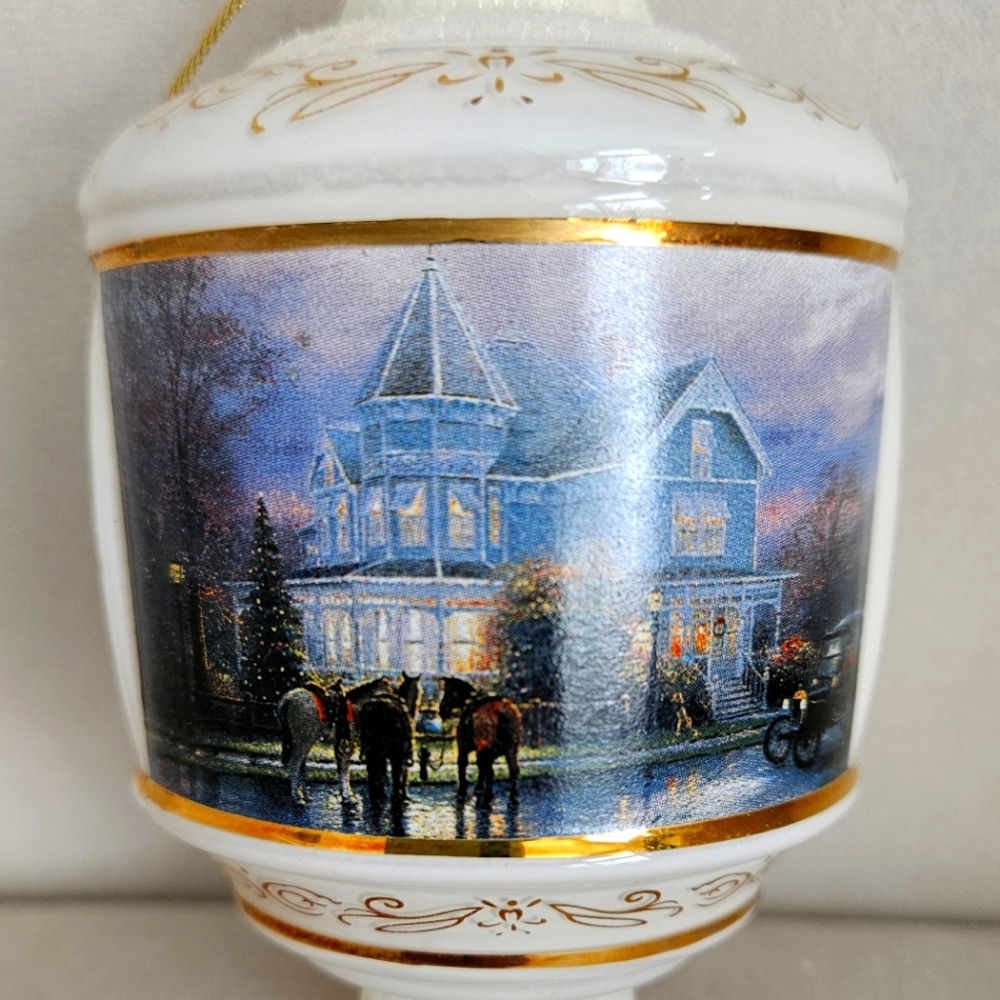 Thomas Kinkade Christmas Ball Ornament. Heirloom Ornament.#332973